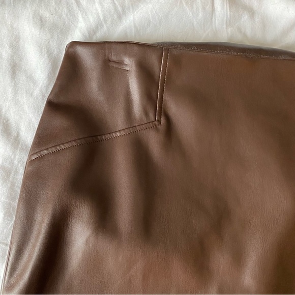 𝅺Shein brown pleather pencil skirt - Picture 2 of 6